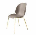 Gubi Beetle stol, messing/beige